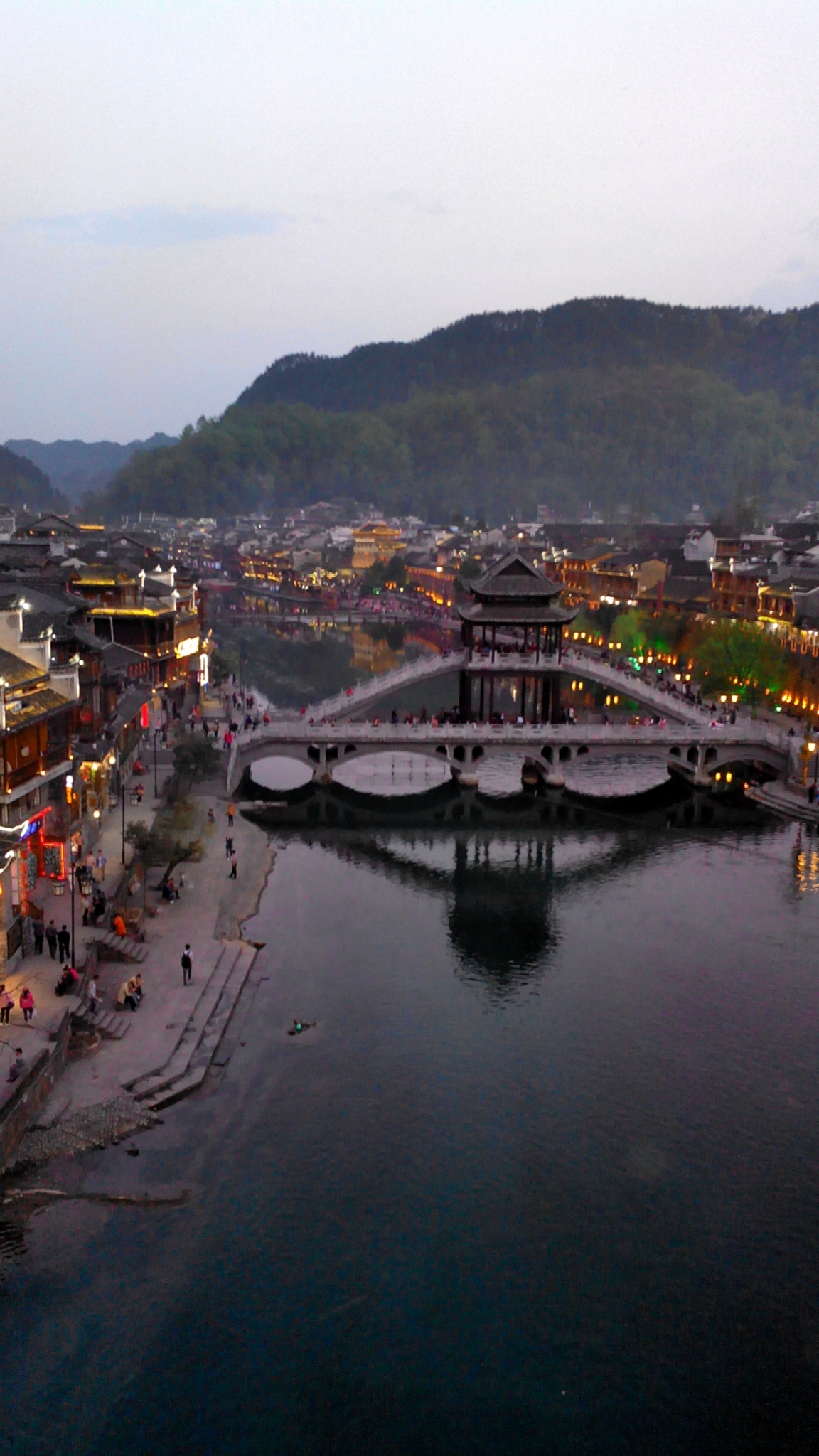 湖南小巷深处的味觉盛宴